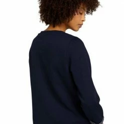 Coupon 🤩 TOM TAILOR Sweatshirt mit Logo Print auf der Front Iris flower, Dunkelblau, Wollweiß 😍