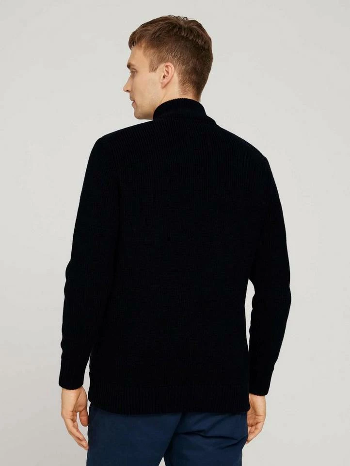 Schlussverkauf 😉 TOM TAILOR Strickjacke »Regular Fit Hybridjacke mit Steppungen« ✔️ 2 Schlussverkauf 😉 TOM TAILOR Strickjacke »Regular Fit Hybridjacke mit Steppungen« ✔️ – Bild 2