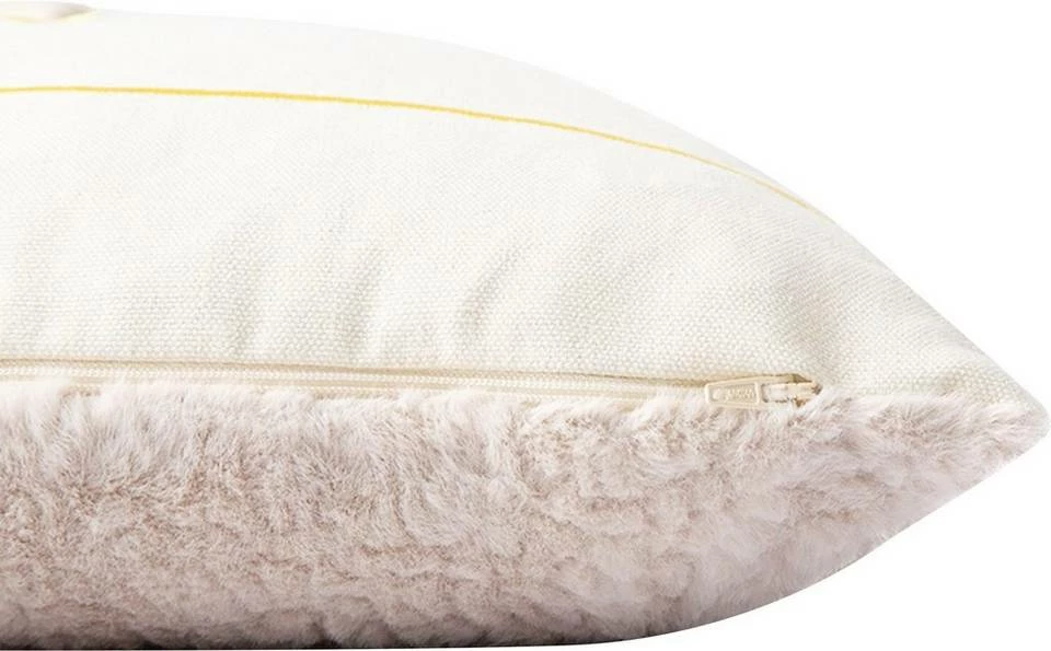 Bestes Angebot 😉 Kissenhülle »Fluffy Rabbit«, TOM TAILOR (1 Stück), mit aufgestickter Hasensilhouette und Kunstfellapplikationen 🌟 4 Bestes Angebot 😉 Kissenhülle »Fluffy Rabbit«, TOM TAILOR (1 Stück), mit aufgestickter Hasensilhouette und Kunstfellapplikationen 🌟 - Image 4