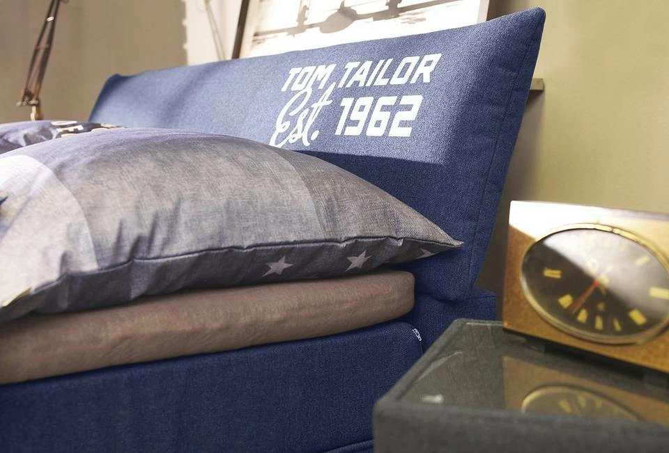 Auslauf 💯 TOM TAILOR Boxspringbett »COLOR BOX«, Webstoff, mit »TOM TAILOR« Print, Überlänge Navy TTI 6, Graphite TTI 29 ⌛ 5 Auslauf 💯 TOM TAILOR Boxspringbett »COLOR BOX«, Webstoff, mit »TOM TAILOR« Print, Überlänge Navy TTI 6, Graphite TTI 29 ⌛ - Image 5