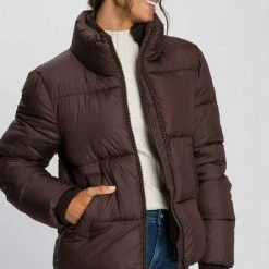 Schlussverkauf ✨ TOM TAILOR Steppjacke mit Strickkragen innen Hellbeige, Schwarz, Dunkelbraun, Herbal tea green ✔️ -Tom Tailor Verkaufsgeschäft 16b77224 f270 53d9 a6c3 d6da1ddea3db