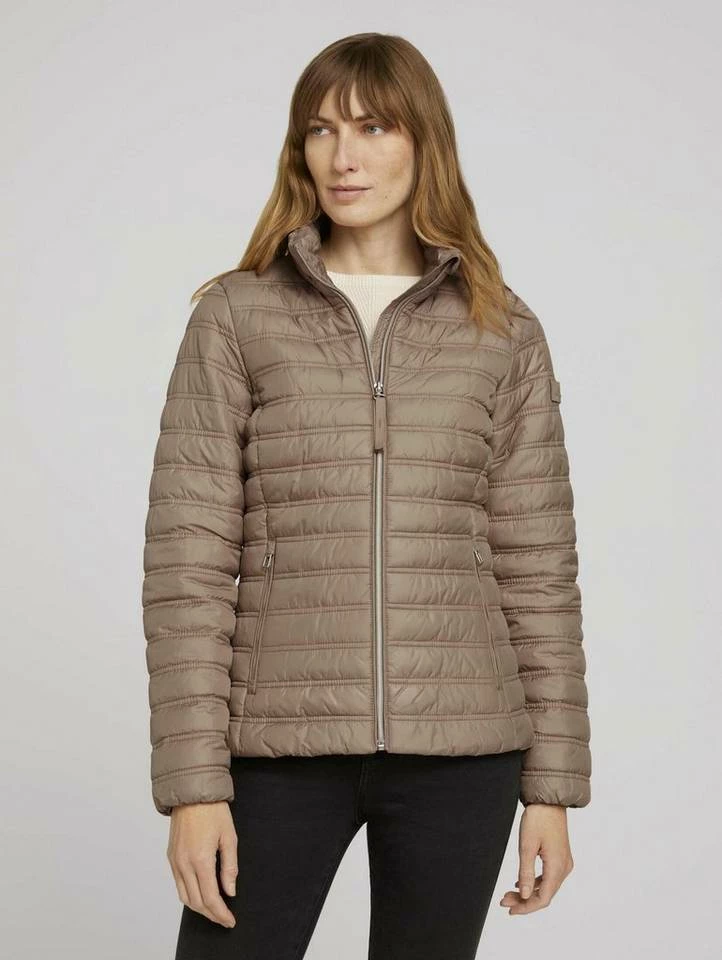 Großhandel 🧨 TOM TAILOR Steppjacke mit Stehkragen Golden pumpkin, Sky Captain Blue, Wooden moss green, Dark maroon red 😉 26 Großhandel 🧨 TOM TAILOR Steppjacke mit Stehkragen Golden pumpkin, Sky Captain Blue, Wooden moss green, Dark maroon red 😉 - Image 26