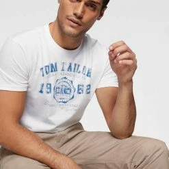 Top 10 ⌛ TOM TAILOR T-Shirt mit Logofrontprint Offwhite, Plain red, Sky captain blue white melange, Royalblau 🎁 68 Top 10 ⌛ TOM TAILOR T-Shirt mit Logofrontprint Offwhite, Plain red, Sky captain blue white melange, Royalblau 🎁 -Tom Tailor Verkaufsgeschäft 30043442