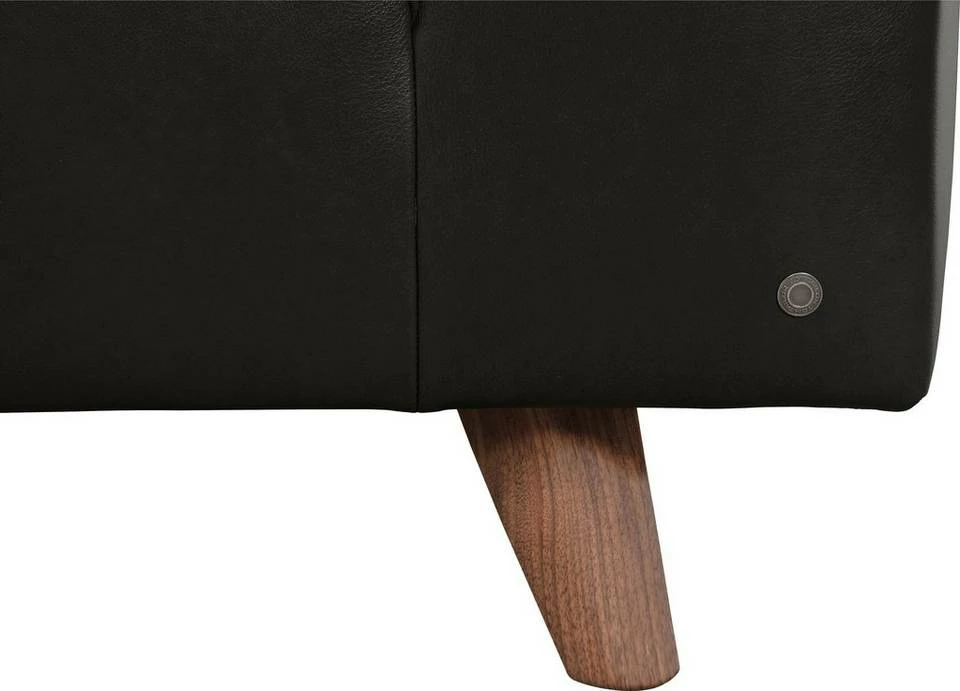 Angebote ⭐ TOM TAILOR 2,5-Sitzer »NORDIC CHIC«, mit Kedernaht und Knöpfung, Füße Buche nussbaumfarben Cognac VIP 2, Beach EA 22, Asphalt EA 8, Barolo EA 27 😉 4 Angebote ⭐ TOM TAILOR 2,5-Sitzer »NORDIC CHIC«, mit Kedernaht und Knöpfung, Füße Buche nussbaumfarben Cognac VIP 2, Beach EA 22, Asphalt EA 8, Barolo EA 27 😉 - Image 4