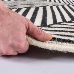 Brandneu 👏 Teppich »Criss Cross«, TOM TAILOR, rechteckig, Höhe 5 mm, handgewebt, mit Fransen, Boho-Style, Wohnzimmer 🤩 -Tom Tailor Verkaufsgeschäft 32683622