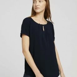 Bester Verkauf ⭐ TOM TAILOR Langarmbluse »Kurzarmbluse mit Faltendetail« Sky Captain Blue, Bloody Mary, Navy ornamental design, Offwhite navy minimal design ✨ -Tom Tailor Verkaufsgeschäft 34b09cc8 4a58 55dc aa9c 86c110745cfd