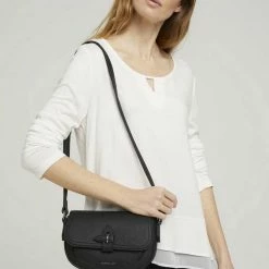 Neu 🔥 TOM TAILOR Umhängetasche »Jasmin Baguette Tasche mit Dekoverschluss« Light rose, Off white #ft5_slash# off white, Schwarz #ft5_slash# black ❤️ -Tom Tailor Verkaufsgeschäft 3532516f efb8 5b53 a690 b67196c62f24
