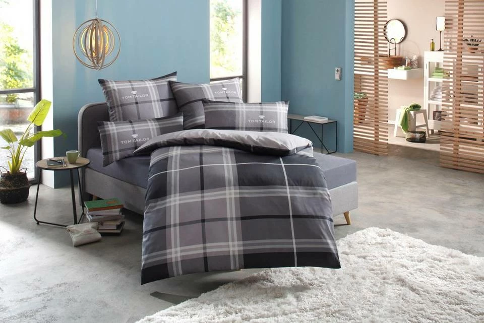 Bestes Angebot 🎁 Wendebettwäsche »Eric«, TOM TAILOR, mit GRATIS-Zugabe: Sportbeutel Petrol, Grau, Rot 😍 1 Bestes Angebot 🎁 Wendebettwäsche »Eric«, TOM TAILOR, mit GRATIS-Zugabe: Sportbeutel Petrol, Grau, Rot 😍