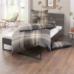 Großhandel 👏 Bettwäsche »Nick«, TOM TAILOR, mit GRATIS-Zugabe: Gästehandtuch Beere-grau, Grün-grau, Sand-grau ⭐ 41 Großhandel 👏 Bettwäsche »Nick«, TOM TAILOR, mit GRATIS-Zugabe: Gästehandtuch Beere-grau, Grün-grau, Sand-grau ⭐ -Tom Tailor Verkaufsgeschäft 36867065