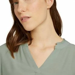 Neu 🥰 TOM TAILOR Langarmbluse mit Faltenlegung Soft greyish green, Cold beige, Dusty mid olive 🤩 -Tom Tailor Verkaufsgeschäft 3eecf5eb 8fc7 5023 97f3 d8094591b605