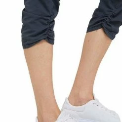 Coupon 👍 TOM TAILOR Caprihose mit Raffungen am Beinsaum Blue stripe pants, Beige thin stripe, Navy, Grape Leaf Green 🛒 -Tom Tailor Verkaufsgeschäft 42abc1c3 3768 58c6 9ca5 a8ca9ab556eb