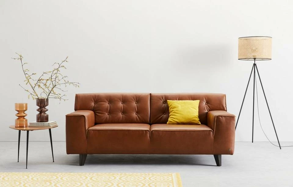 Angebote 👏 TOM TAILOR 2-Sitzer »NORDIC CHIC«, mit Kedernaht und Knöpfung, Füße Buche wengefarben Chocolate VIP 4, Asphalt EA 8, Beach EA 22, Cognac VIP 2 👍 12 Angebote 👏 TOM TAILOR 2-Sitzer »NORDIC CHIC«, mit Kedernaht und Knöpfung, Füße Buche wengefarben Chocolate VIP 4, Asphalt EA 8, Beach EA 22, Cognac VIP 2 👍 - Image 12