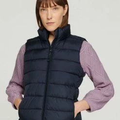 Angebote 🥰 TOM TAILOR Steppweste »Slim Fit Steppweste mit recyceltem Polyester« Sky Captain Blue, Moderate olive, Lunar grey 👍 53 Angebote 🥰 TOM TAILOR Steppweste »Slim Fit Steppweste mit recyceltem Polyester« Sky Captain Blue, Moderate olive, Lunar grey 👍 -Tom Tailor Verkaufsgeschäft 4ade4d84 820f 5c10 98e3 b4ae9ba4d20e