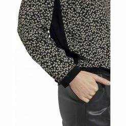 Angebote ✨ TOM TAILOR T-Shirt 🔥 -Tom Tailor Verkaufsgeschäft 4e2b32df 8343 561c a47e e6bf25ffa516