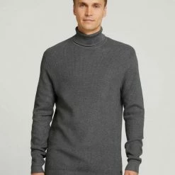 Bestpreis 💯 TOM TAILOR Strickpullover »Strukturierter Rollkragenpullover mit LENZING(TM) ECOVERO(TM)« Stormy Gray Melange, Soft beige melange, Black, Dark prune melange 🛒 -Tom Tailor Verkaufsgeschäft 54435430 91b5 5bde a769 4d2589426385