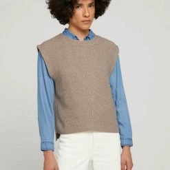 Am billigsten ⭐ TOM TAILOR Strickpullover »Pullunder mit Seitenschlitzen« Cold beige melange, Oyster grey melange, Soft greyish green melange, Deep black ✔️ -Tom Tailor Verkaufsgeschäft 589304dc 13af 5381 88b1 c7908d994f4a