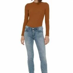 Blitzangebot 🤩 TOM TAILOR Slim-fit-Jeans »Alexa« im 5-Pocket-Design 🤩 -Tom Tailor Verkaufsgeschäft 5d0af1cb 80ad 5df5 a2fe f3b1162e299f