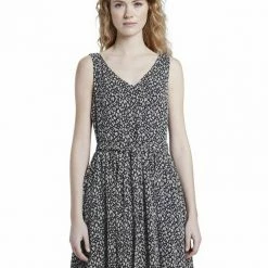 Angebote 😀 TOM TAILOR Chiffonkleid »dress chiffon« 🥰 12 Angebote 😀 TOM TAILOR Chiffonkleid »dress chiffon« 🥰 -Tom Tailor Verkaufsgeschäft 5d1ccec3 f0a4 58c6 b5d2 32de78231f1b