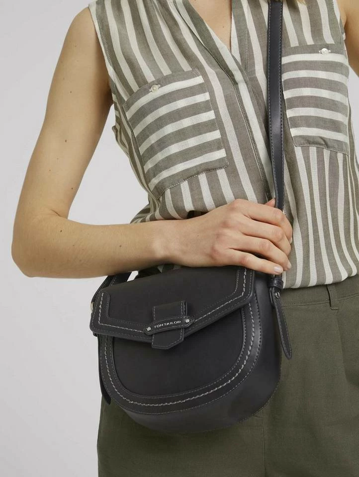 Budget 🔥 TOM TAILOR Schultertasche »Gabriela Überschlagtasche« Cognac #ft5_slash# brandy, Strawberry, Schwarz #ft5_slash# black, Off white #ft5_slash# off white 🎉 1 Budget 🔥 TOM TAILOR Schultertasche »Gabriela Überschlagtasche« Cognac #ft5_slash# brandy, Strawberry, Schwarz #ft5_slash# black, Off white #ft5_slash# off white 🎉