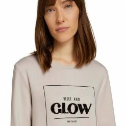 Bestes Angebot 😉 TOM TAILOR Sweatshirt mit Applikation aus schwarzen Glitzersteinchen Earth brown, Cold beige, Deep black ⌛ 28 Bestes Angebot 😉 TOM TAILOR Sweatshirt mit Applikation aus schwarzen Glitzersteinchen Earth brown, Cold beige, Deep black ⌛ -Tom Tailor Verkaufsgeschäft 6b187b6f 82a1 5a81 80f0 e9957e4681da