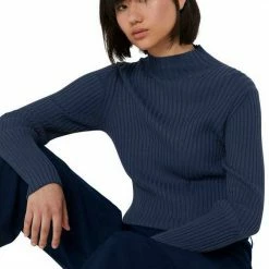 Großhandel 🎁 TOM TAILOR Stehkragenpullover mit schöner Rippstruktur 👖 Jeansblau, Bordeaux, Hellbeige 👏 -Tom Tailor Verkaufsgeschäft 6b4c295c 1ae6 50a7 a9f0 434a36e3fae0