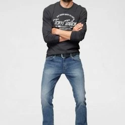 Auslauf 🛒 TOM TAILOR Langarmshirt mit Logofrontprint Sky Captain Blue, Dunkelgrau, Father's Pipe Red 🧨 -Tom Tailor Verkaufsgeschäft 6e50a6e3 3524 5bae abd9 da186b1aed02