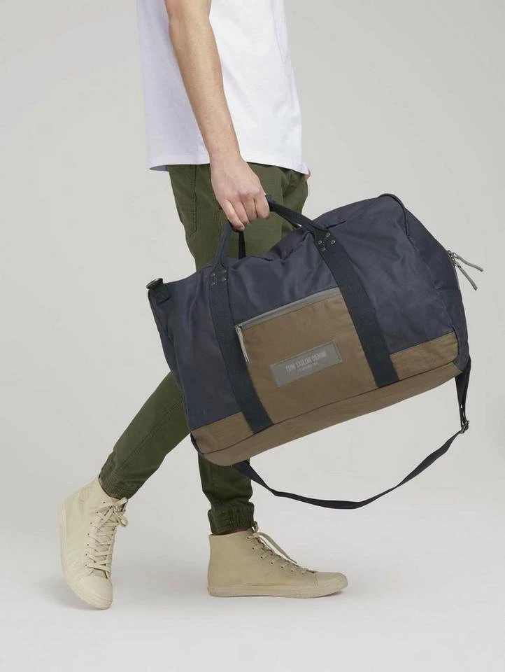 Blitzangebot 🛒 TOM TAILOR Denim Reisetasche »Ben Utility Reisetasche aus Nylon« Dark blue, Off white #ft5_slash# off white 🌟 1 Blitzangebot 🛒 TOM TAILOR Denim Reisetasche »Ben Utility Reisetasche aus Nylon« Dark blue, Off white #ft5_slash# off white 🌟