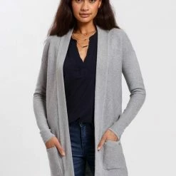 Bester Verkauf 🌟 TOM TAILOR Strickjacke ohne Verschluss und mit aufgesetzten Taschen Whisper White, Schwarz, Tile red, Real navy blue 🎉 -Tom Tailor Verkaufsgeschäft 7cf918df 1dc6 50a0 b73c 7559c38ef01e