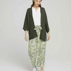 Großhandel 👍 TOM TAILOR Culotte »Gemusterte Culotte Hose mit LENZING(TM) ECOVERO(TM)« 🌟 -Tom Tailor Verkaufsgeschäft 875b7f7d b02b 543b af80 c2e6ab1a016e