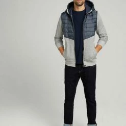 Angebote 💯 TOM TAILOR Hoodie »Sweatjacke mit Kapuze mit Steppeinsatz« ⌛ -Tom Tailor Verkaufsgeschäft 89d78bf2 9c96 53ef 8328 10ad95ed3ccc