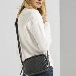 Angebote 🤩 TOM TAILOR Umhängetasche »Jara Gesteppte Umhängetasche« Dark brown, Bordeaux #ft5_slash# wine, Schwarz #ft5_slash# black 😀 13 Angebote 🤩 TOM TAILOR Umhängetasche »Jara Gesteppte Umhängetasche« Dark brown, Bordeaux #ft5_slash# wine, Schwarz #ft5_slash# black 😀 -Tom Tailor Verkaufsgeschäft 8c39cde0 f439 5cc4 bd5f 390c55355251