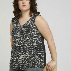 Brandneu ❤️ TOM TAILOR MY TRUE ME T-Shirt »Plus - Gemustertes 👚 Shirt mit LENZING(TM) ECOVERO(TM)« 👏 15 Brandneu ❤️ TOM TAILOR MY TRUE ME T-Shirt »Plus - Gemustertes 👚 Shirt mit LENZING(TM) ECOVERO(TM)« 👏 -Tom Tailor Verkaufsgeschäft 8c8bd155 7557 5a13 b642 ccdcf3ecf7d5