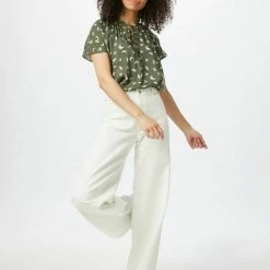 Coupon 🌟 TOM TAILOR Kurzarmbluse Khaki small floral design, Anemone blue, Khaki white outline leaves, Blau (51) ✔️ -Tom Tailor Verkaufsgeschäft 90e70c28 ed6e 518d 979c 5cd8047413c6