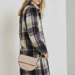 Besorgen 👍 TOM TAILOR Umhängetasche »Evy Umhängetasche mit Überschlag« Cognac #ft5_slash# brandy, Schwarz #ft5_slash# black, Red, Taupe #ft5_slash# taupe 🎁 -Tom Tailor Verkaufsgeschäft 9c06dca1 7364 54e2 ba02 d4c32e06aca9