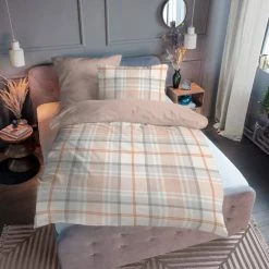 Bestpreis 🌟 Wendebettwäsche »Hunter Check«, TOM TAILOR, in toller Karo-Uni-Optik Forest, Rose 🎉 -Tom Tailor Verkaufsgeschäft 9f9c820e dbb1 5598 ae9f 166bfbb6f6ee