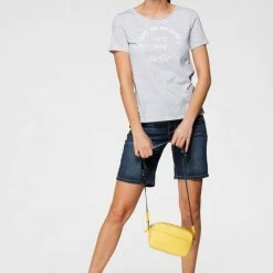 Bestes Angebot 🤩 TOM TAILOR T-Shirt mit Print Artwork Sky captain blue, Smooth yellow 🛒 -Tom Tailor Verkaufsgeschäft a143ffb2 19e8 5b83 ab50 8385f51529c3