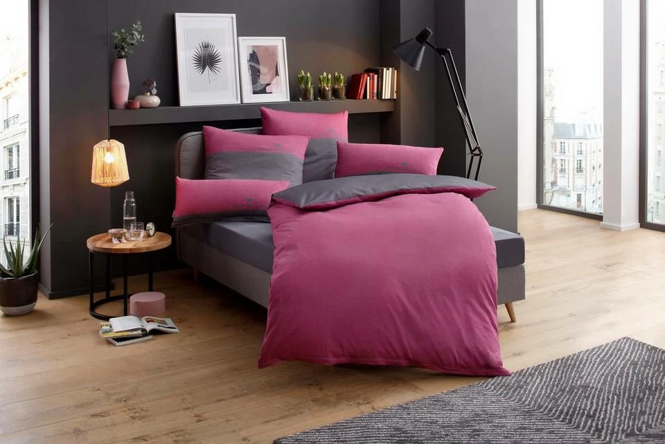 Bester Verkauf 🤩 Wendebettwäsche »Henry«, TOM TAILOR, mit Gratis-Zugabe: Sporthandtuch Türkis, Beere 🔥 1 Bester Verkauf 🤩 Wendebettwäsche »Henry«, TOM TAILOR, mit Gratis-Zugabe: Sporthandtuch Türkis, Beere 🔥