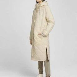 Bester Verkauf 🔥 TOM TAILOR Kurzmantel »Taillierter Steppmantel mit Kapuze« Smooth light sand, Sky Captain Blue 🔔 -Tom Tailor Verkaufsgeschäft a45a9b91 0923 5ea5 a21d 88720015d7c3