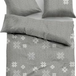 Großhandel 🥰 Wendebettwäsche »Silas«, TOM TAILOR, mit winterlichen Schneeflocken Anthrazit, Grey, Barolo 👍 -Tom Tailor Verkaufsgeschäft ad2b7162 64a3 578d 9094 153d6271f90c