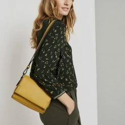 Schlussverkauf đ„ TOM TAILOR UmhĂ€ngetasche »Zita UmhĂ€ngetasche mit Kettendetail« Gelb #ft5_slash# yellow, Schwarz #ft5_slash# black, Bordeaux #ft5_slash# wine đ 14 Schlussverkauf đ„ TOM TAILOR UmhĂ€ngetasche »Zita UmhĂ€ngetasche mit Kettendetail« Gelb #ft5_slash# yellow, Schwarz #ft5_slash# black, Bordeaux #ft5_slash# wine đ -Tom Tailor VerkaufsgeschĂ€ft af481460 e23a 5e77 9802 a54041039320