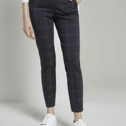 Angebote ⭐ TOM TAILOR Culotte »Mia Slim Stoffhose in Ankle-Länge« Dunkelblau, Navy bold printed check ✔️ 25 Angebote ⭐ TOM TAILOR Culotte »Mia Slim Stoffhose in Ankle-Länge« Dunkelblau, Navy bold printed check ✔️ -Tom Tailor Verkaufsgeschäft bc1a6b41 16fc 5482 81d3 9f2de11785a9
