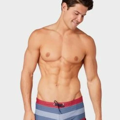 Schlussverkauf 🔔 TOM TAILOR Badeshorts »Gestreifte Badehose« 🧨 -Tom Tailor Verkaufsgeschäft bf60412a 994f 5937 b802 3e63e0d89cf9