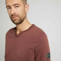 Budget ❤️ TOM TAILOR T-Shirt »Henley Langarmshirt« Black, Decadent Bordeaux 🛒 -Tom Tailor Verkaufsgeschäft c04e3815 3f4c 5907 9c68 25463daebc21