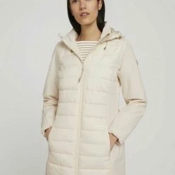 Billig 🤩 TOM TAILOR Steppjacke aus glänzendem Gewebe Schwarz-uni, Smooth light sand, Marine-uni 🌟 -Tom Tailor Verkaufsgeschäft c72ac443 4c3d 5d21 ad7b fbcd8de56d01