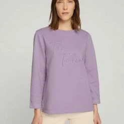 Coupon 🤩 TOM TAILOR Sweatshirt mit Logo Print auf der Front Iris flower, Dunkelblau, Wollweiß 😍 -Tom Tailor Verkaufsgeschäft ca0d5746 4536 50f4 b68b b3ae1f18657a