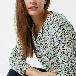 Bester Verkauf 🥰 TOM TAILOR Langarmbluse Navy floral design, Offwhite floral design, Navy offwhite flower design, Navy white minimal design 😍 -Tom Tailor Verkaufsgeschäft cf4b2595 f07f 5228 a363 bdb75919b066