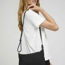 Budget 🛒 TOM TAILOR Umhängetasche »Lara Metallic Umhängetasche« Beige, Schwarz #ft5_slash# black ✔️ -Tom Tailor Verkaufsgeschäft d461c0bf 98fe 5fd5 8f08 416f2c5ed197