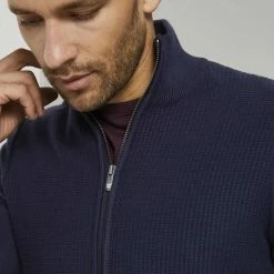 Angebote 🤩 TOM TAILOR Strickjacke »Strukturierte Strickjacke mit Stehkragen« 👍 -Tom Tailor Verkaufsgeschäft d6634466 b3c0 5982 9494 034925b3d551