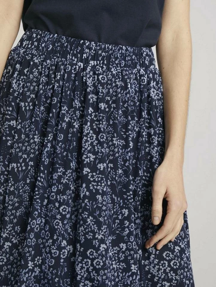 Blitzangebot 🌟 TOM TAILOR Sommerrock »Midirock aus Mesh mit Blumenmuster« Navy flower design, Navy floral design 🥰 4 Blitzangebot 🌟 TOM TAILOR Sommerrock »Midirock aus Mesh mit Blumenmuster« Navy flower design, Navy floral design 🥰 - Image 4