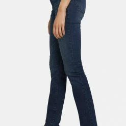 Angebote 🧨 TOM TAILOR Slim-fit-Jeans »Alexa Slim« mit toller Waschung Dark stone washed, Stone wash, Clean Rinsed Blue Denim ⭐ -Tom Tailor Verkaufsgeschäft ea195396 5b0f 53da b150 d285e85cf4dd